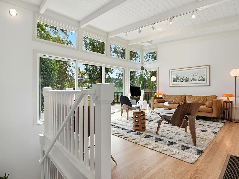 Saroni Dr — Photo 8