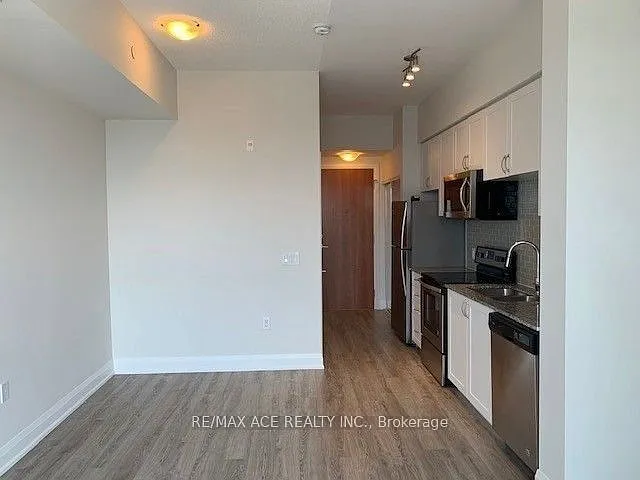 2800 Keele St #909 — Photo 9