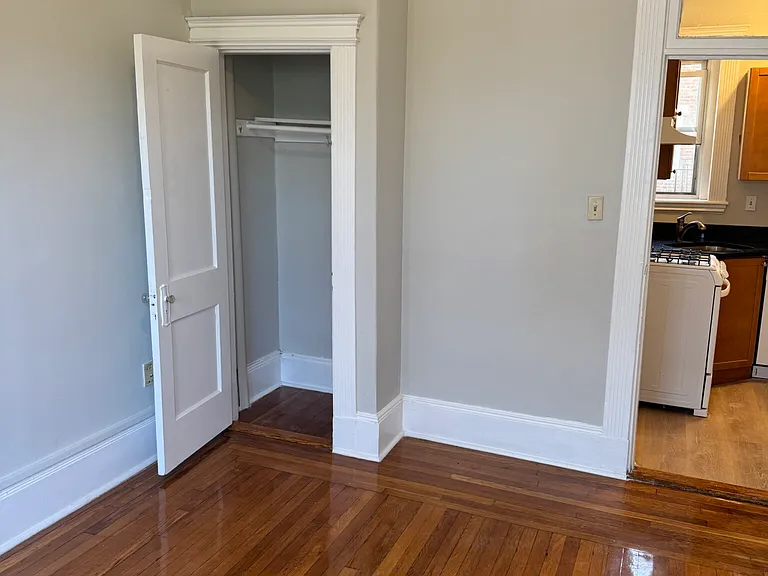 38 Hemenway St #39 — Photo 7