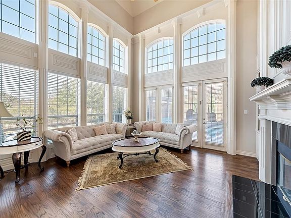 4th image of 5314 Balmoral Dr