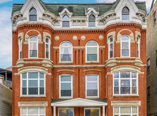 811 N Racine Ave APT 2F, Chicago, IL 60642