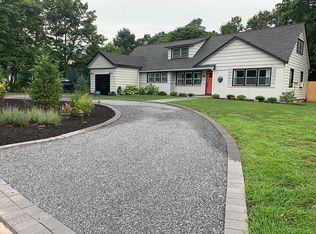 48 Red Bridge Rd, Center Moriches, NY 11934