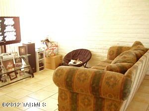 2nd image of 2750 W Placita Hacienda