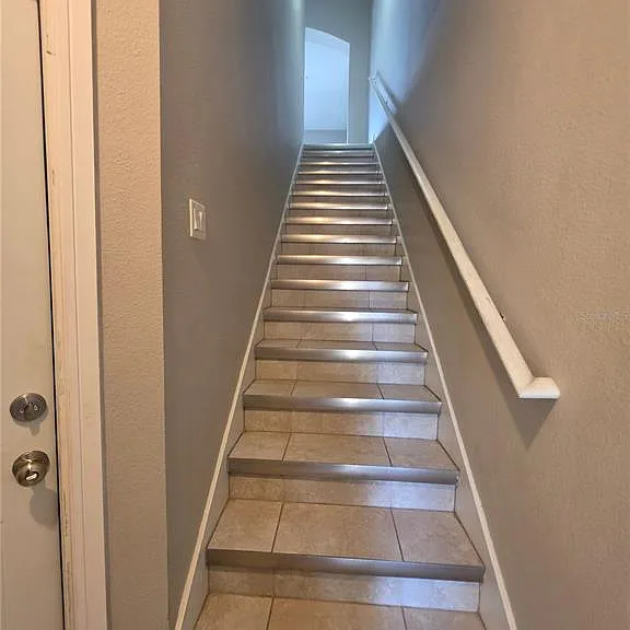 810 Callista Cay Loop — Photo 4