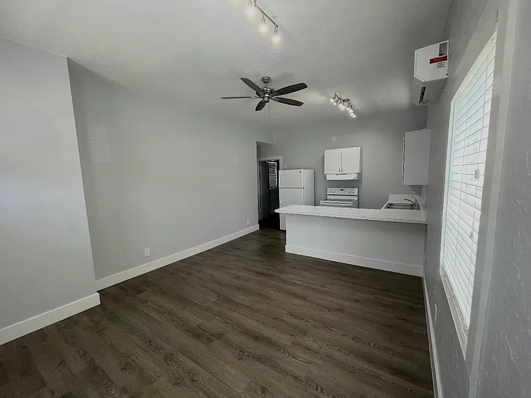 633 United St #1 — Photo 9