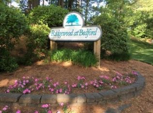 15 Rockingham Ct, Bedford, NH 03110