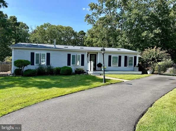 1343 White Oak Cir, Egg Harbor City, NJ 08215