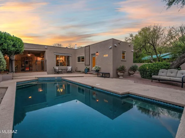 1907 N King St, Tucson, AZ 85749