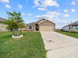 105 Olympic Cv, Seguin, TX 78155