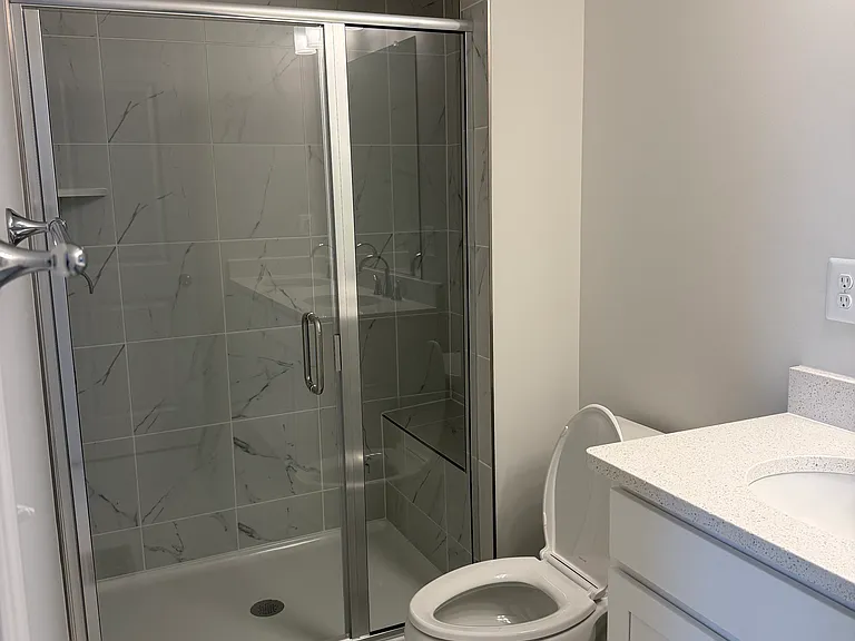 516 Sybil St — Photo 18