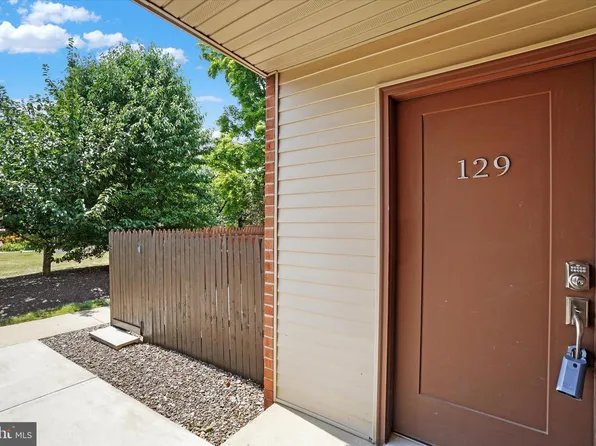 129 Lancaster Est, Mount Joy, PA 17552