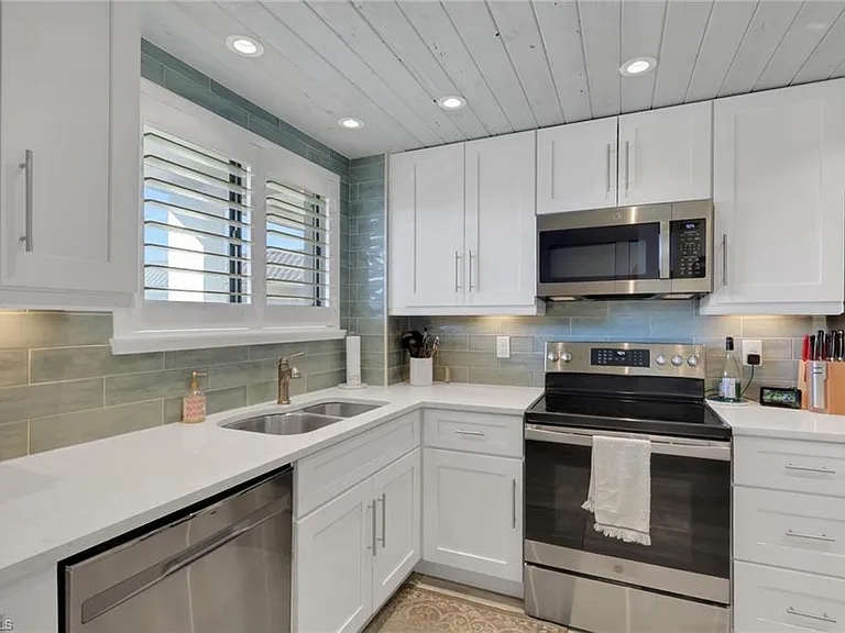 2121 Collier Ave #508 — Photo 4