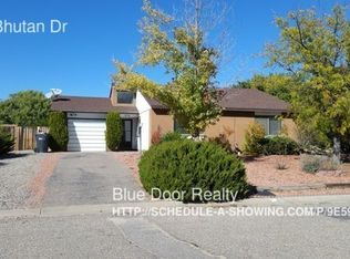 658 Bhutan Dr SE, Rio Rancho, NM 87124