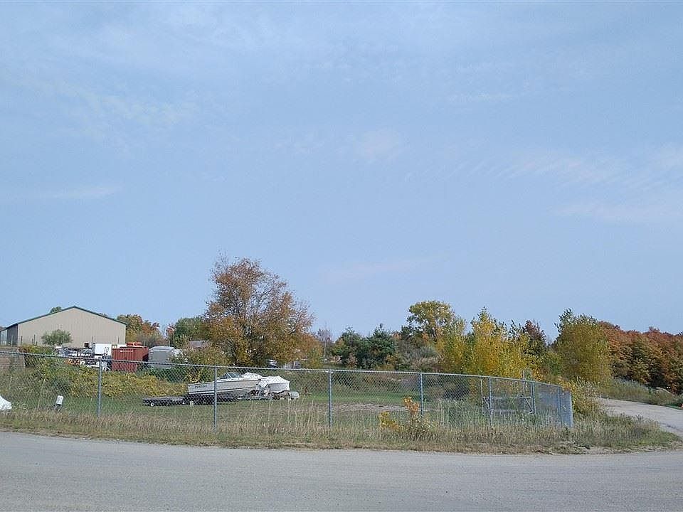 1st image of 633 Blue Star Ct