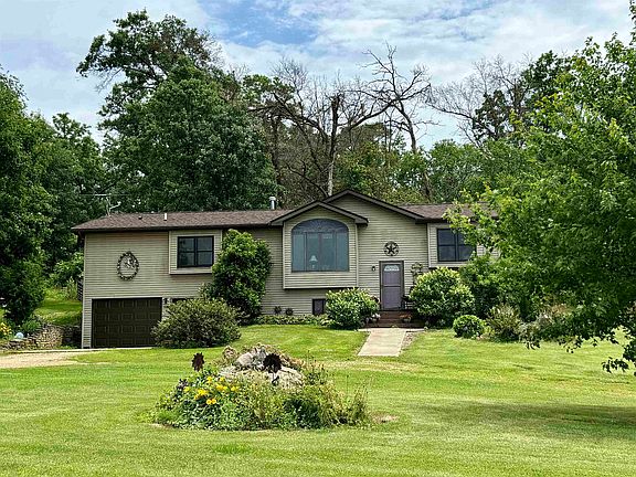 4th image of 20850 Pikes Peak Ln