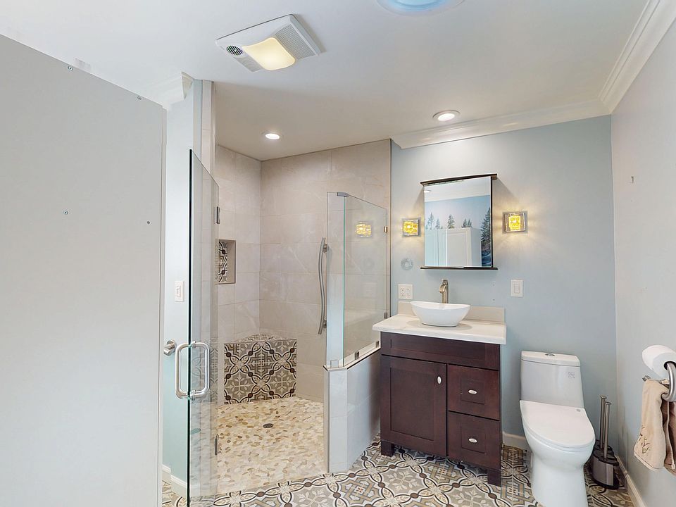 1st image of 1605 Country Club Dr #A