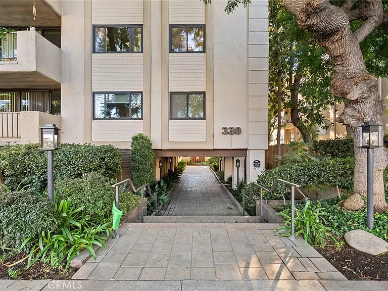 330 W State St #316 — Photo 40