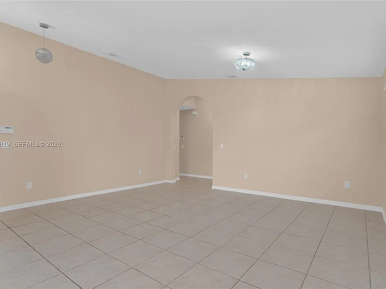 15339 SW 32nd Ter — Photo 6