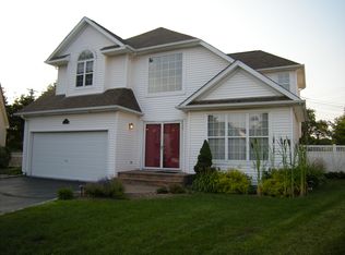 151 Raspberry Ct, Melville, NY 11747