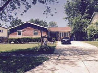8940 Forest Ln, Hickory Hills, IL