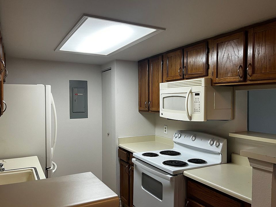 1st image of 8335 Fairmount Dr Unit 8-204