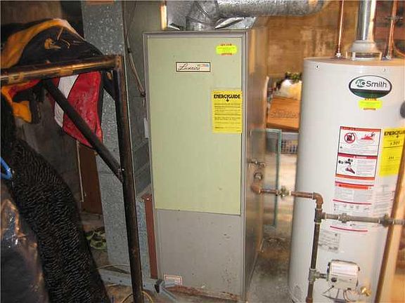 5th image of 108 Kohler St