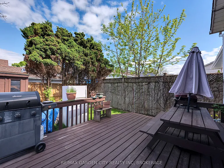 54 Bogart St — Photo 3