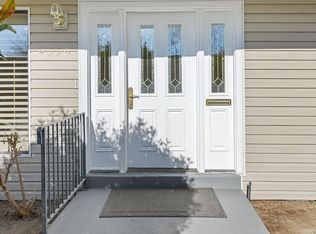 4550 S Tanglewood Dr, Holladay, UT 84117