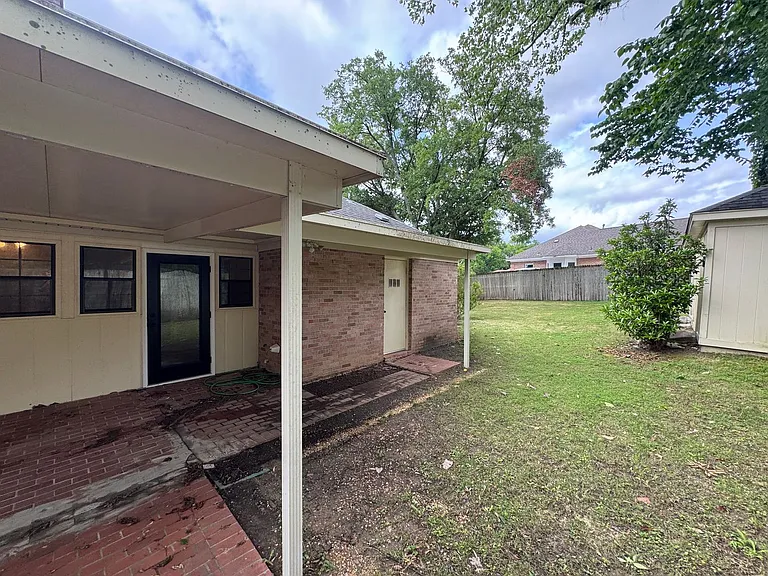 4600 Fox Den Ln — Photo 33