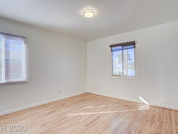 5th image of 1016 Bonita Ave