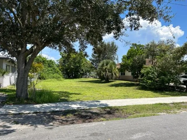 117 SW 10th Avenue, Delray Beach, FL 33444