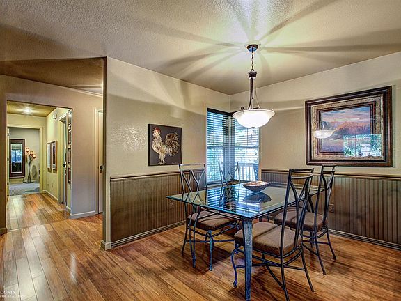 4th image of 17648 Lake Forest Dr
