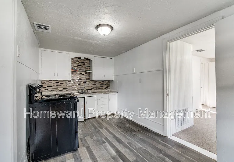 5529 Diaz Ave — Photo 3