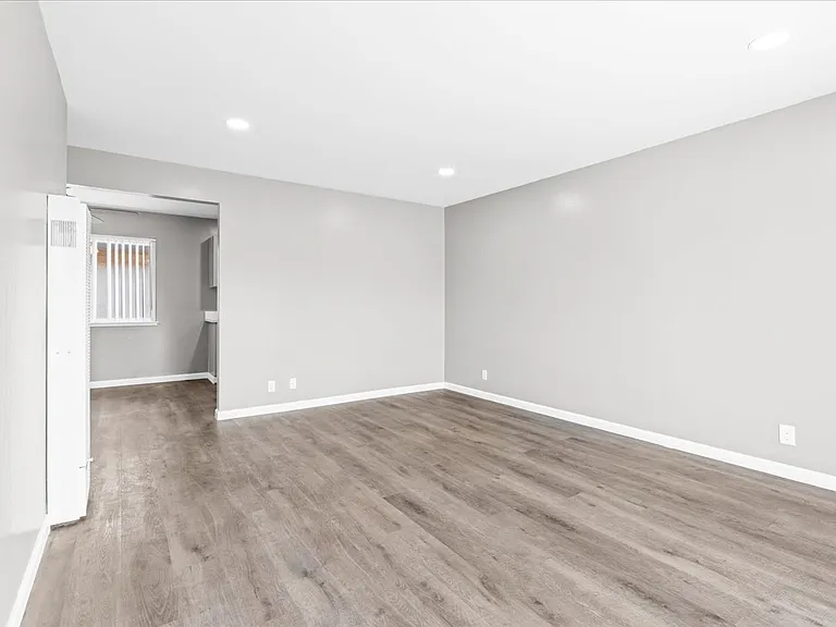 2070 Sahara Way #3 — Photo 15