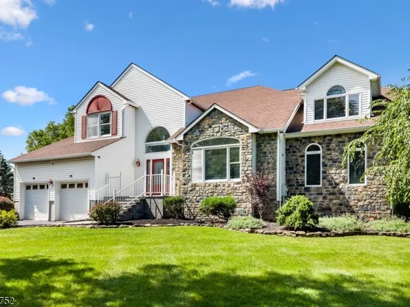 3 Hughey Lane, Hillsborough Twp., NJ 08844