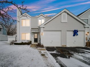 369 Gregory St, Aurora, IL 60504