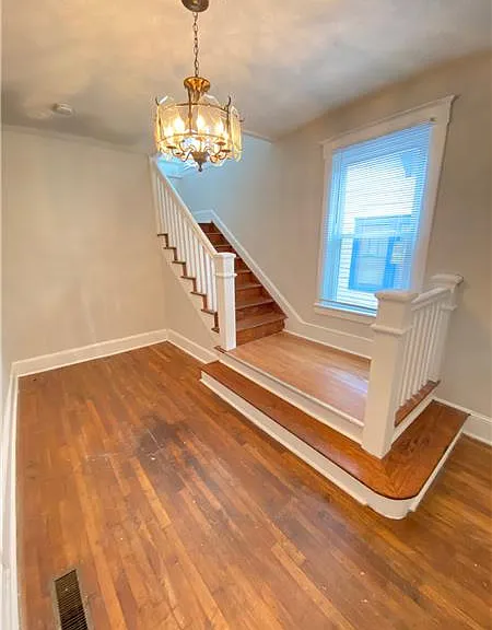 1131A SE 36th St — Photo 2