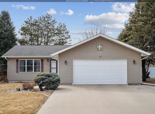 102 S 11th St, Montezuma, IA 50171