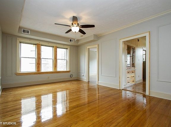5th image of 7617 S Phillips Ave APT 3