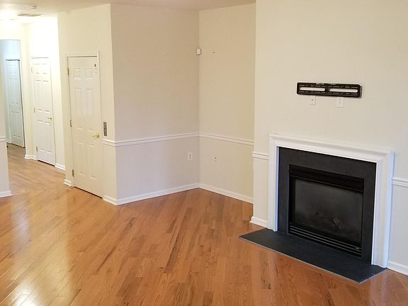 5th image of 12 Jensen Ct #1782