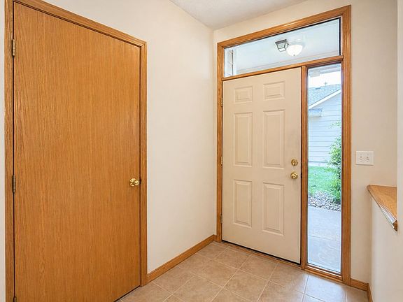 5th image of 3113 N Westwind Bay St
