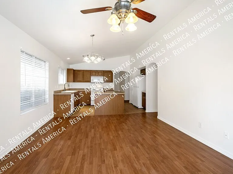 1448 E Saguaro Trl — Photo 8