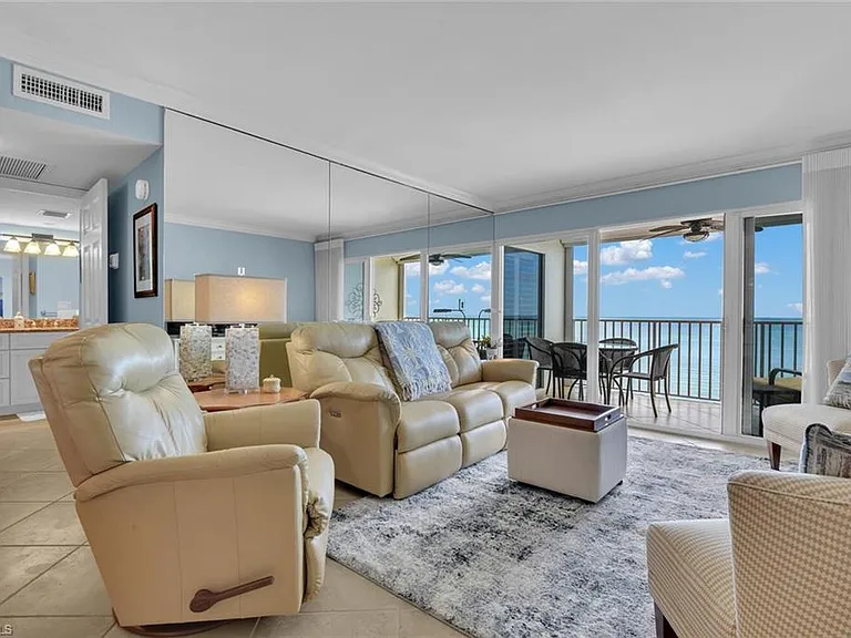 3443 Gulf Shore Blvd N #710 — Photo 2