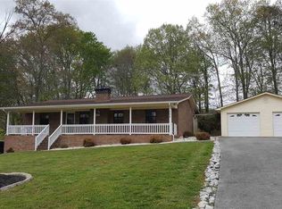 302 Linda Cir, Bean Station, TN 37708