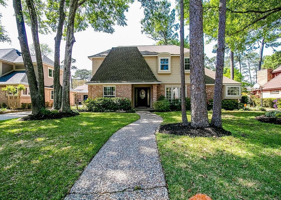 1st image of 14807 Oak Bluff Ct