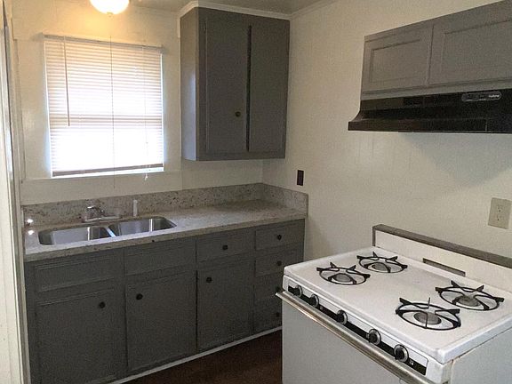 2nd image of 909 Bina St #C