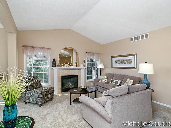 5th image of 5186 Kaufman Greens Ln SW