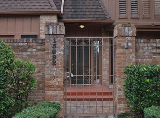 15692 Barkers Landing Rd, Houston, TX 77079