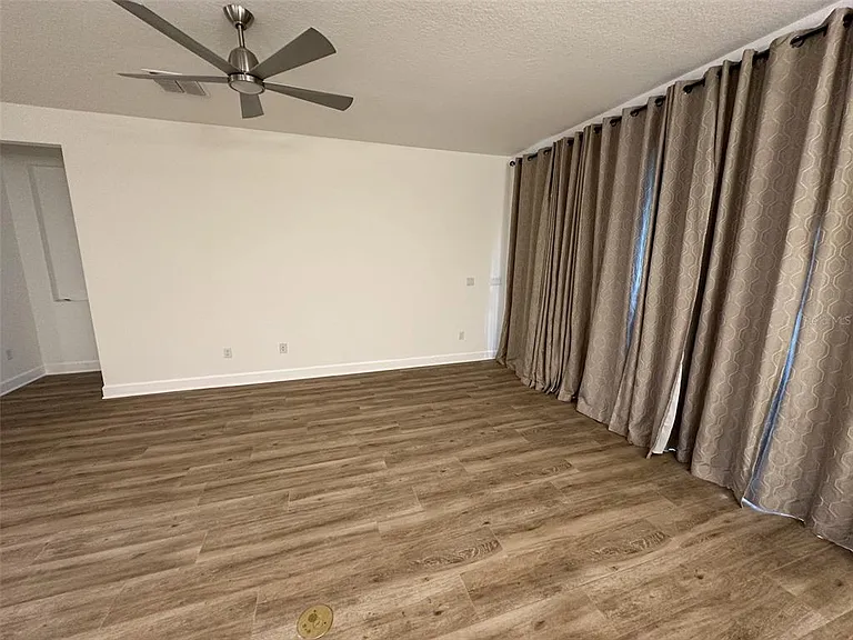 1355 Zeek Ridge St — Photo 6