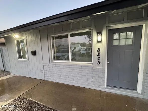 8249 W EARLL Drive, Phoenix, AZ 85033